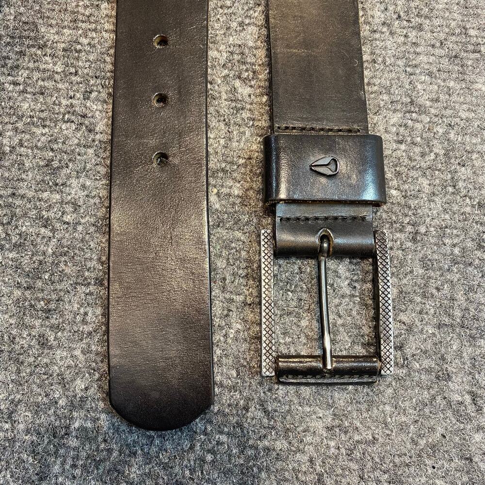 Nixon Americana Full Grain Black Leather Mens Size Small Belt Square Buckle 1.5"